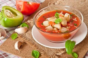 gazpacho_andaluz_spanish_cold_vegetable_soup_680